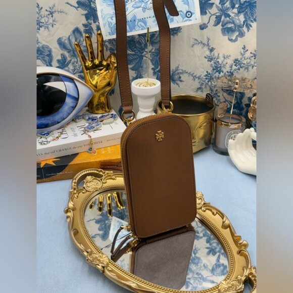 🆕 TORY BURCH 🧿 NWOT Emerson Phone Crossbody, Brown, Leather Strap - AUTH - Picture 3 of 15